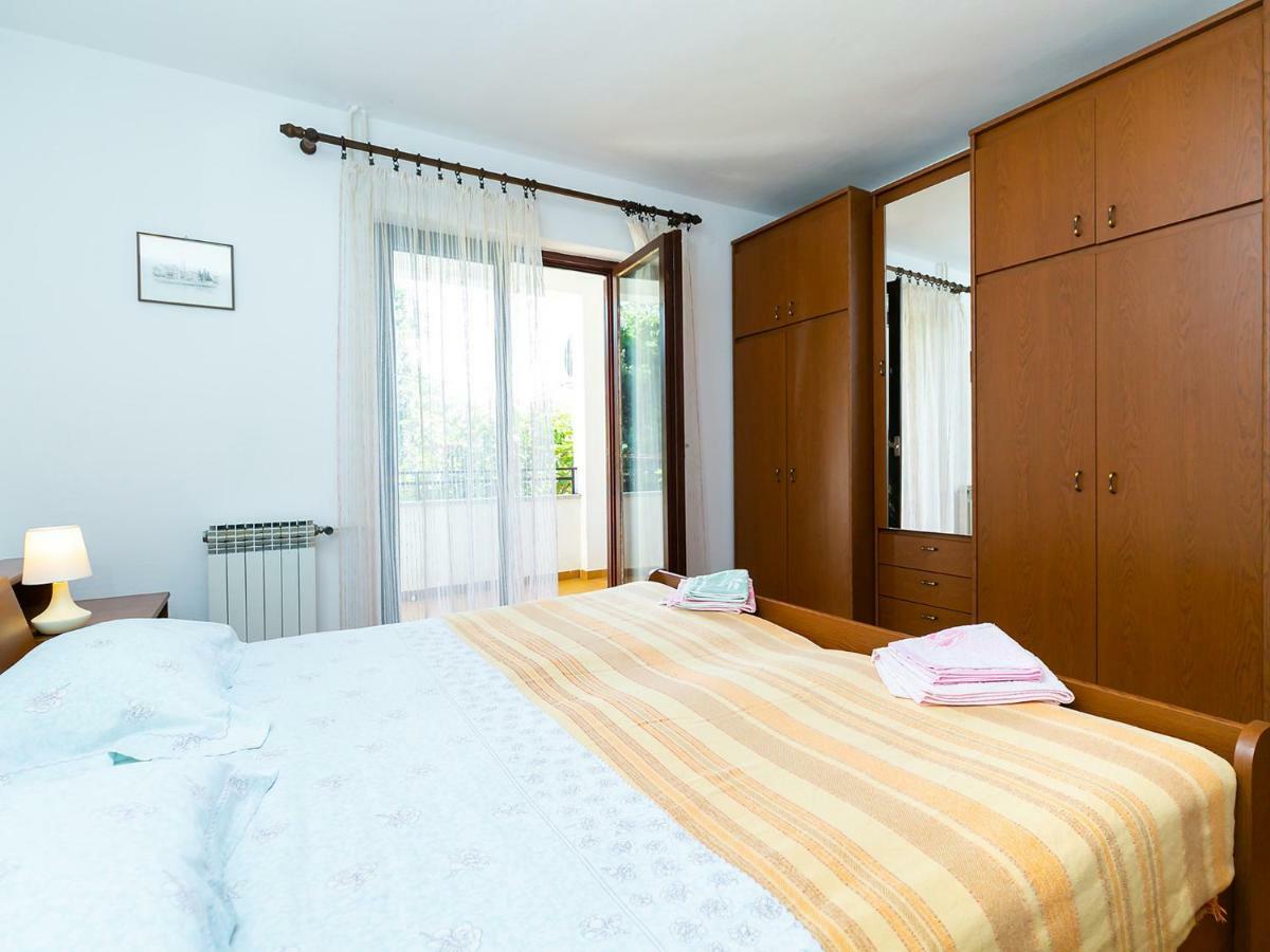Sandra Apartment *